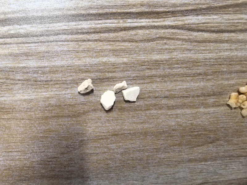炒梗米，炒麦芽，熟制茯苓碎
